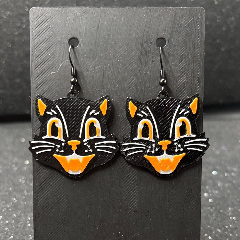 Halloween Cat Earrings 🐱🎃🖤